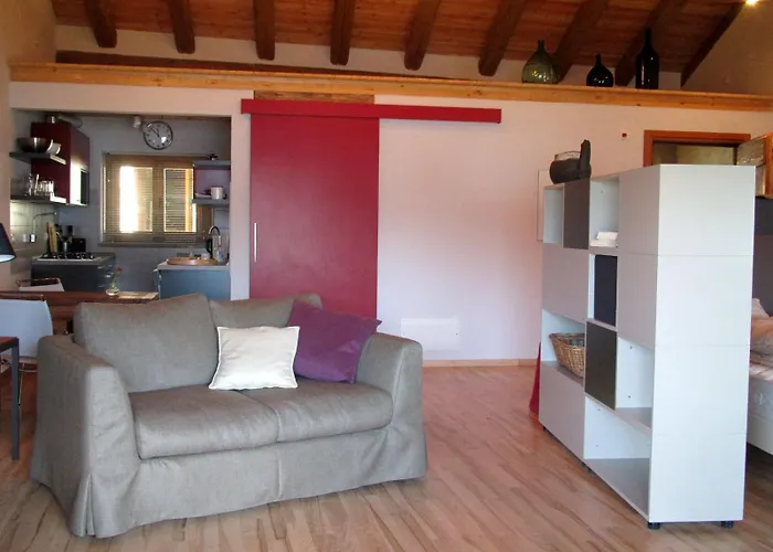 Sole E Fiori Di Erik Gaebler Lägenhet Paschero