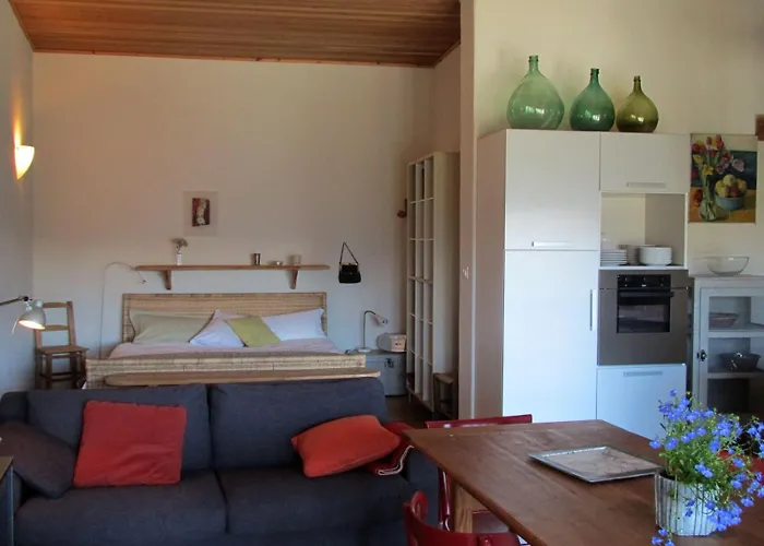 Sole E Fiori Di Erik Gaebler Apartamento Paschero